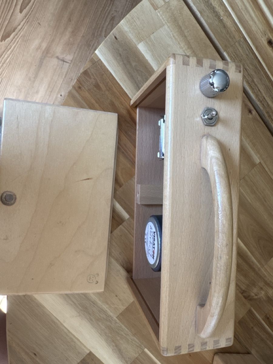 Hörbert Lettore multimediale portatile: Hörbert Holz MP3 Player – Usato da Lausen venduto da Mutuli 2
