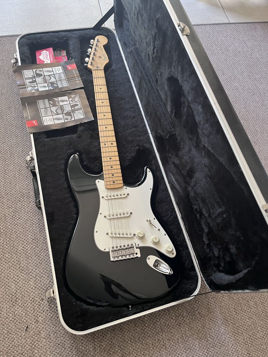 Fender Strumenti musicali: Fender Stratocaster – Usato da Zürich venduto da drigg