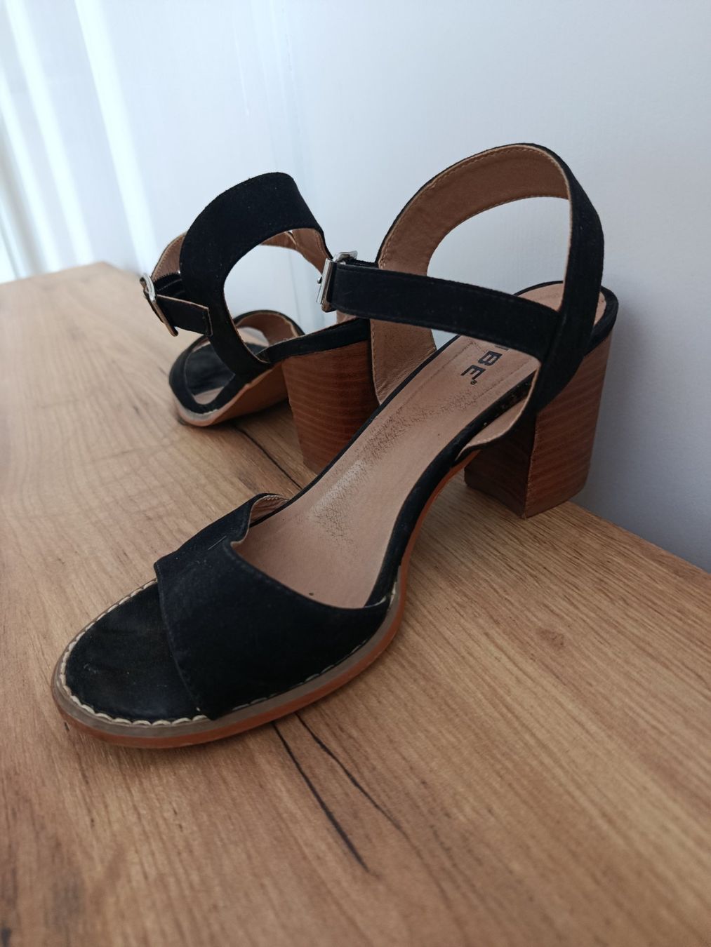 Cube Scarpe da donna: Sandaletten Cube Gr. 38 – Usato da Wangs venduto da son_klein 2