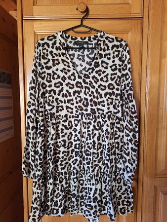 Kleid AMISU Leo-Muster Grösse 38 neuwertig