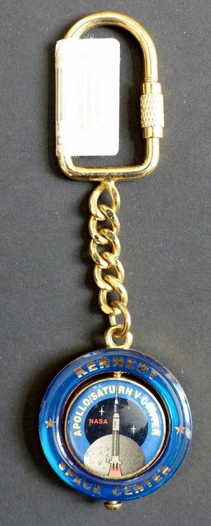 VINTAGE NASA APOLLO SATURN KENNEDY SPACE CENTER KEYCHAIN NEW (Gebraucht ...