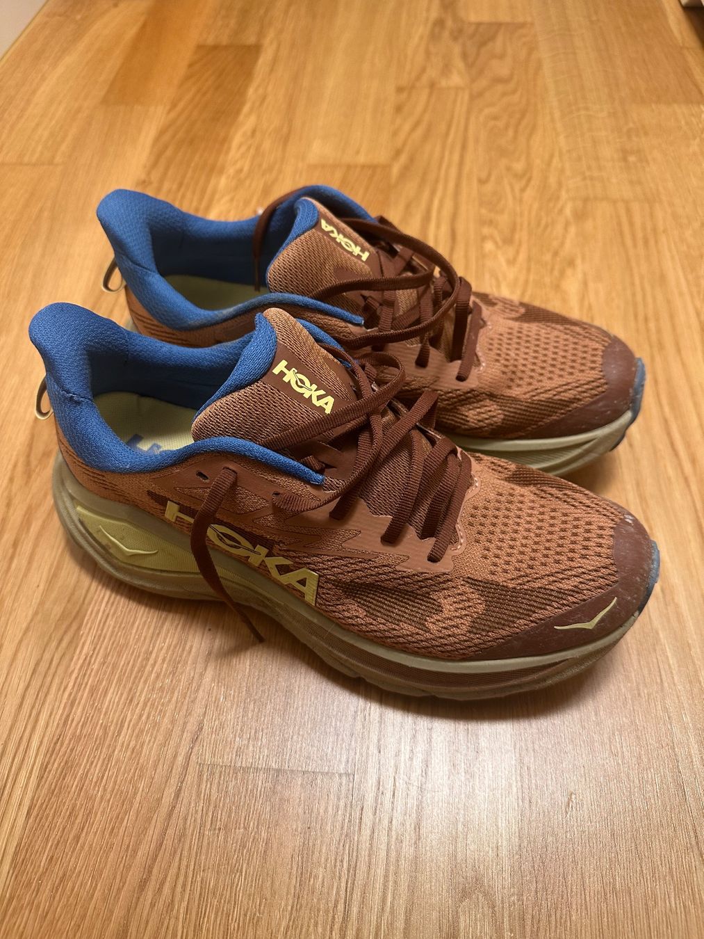 Hoka One One Herrenschuhe: Hoka Challanger 8 Laufschuh/Trailrunschuh – Gebraucht aus Niederurnen von Smiritee 1