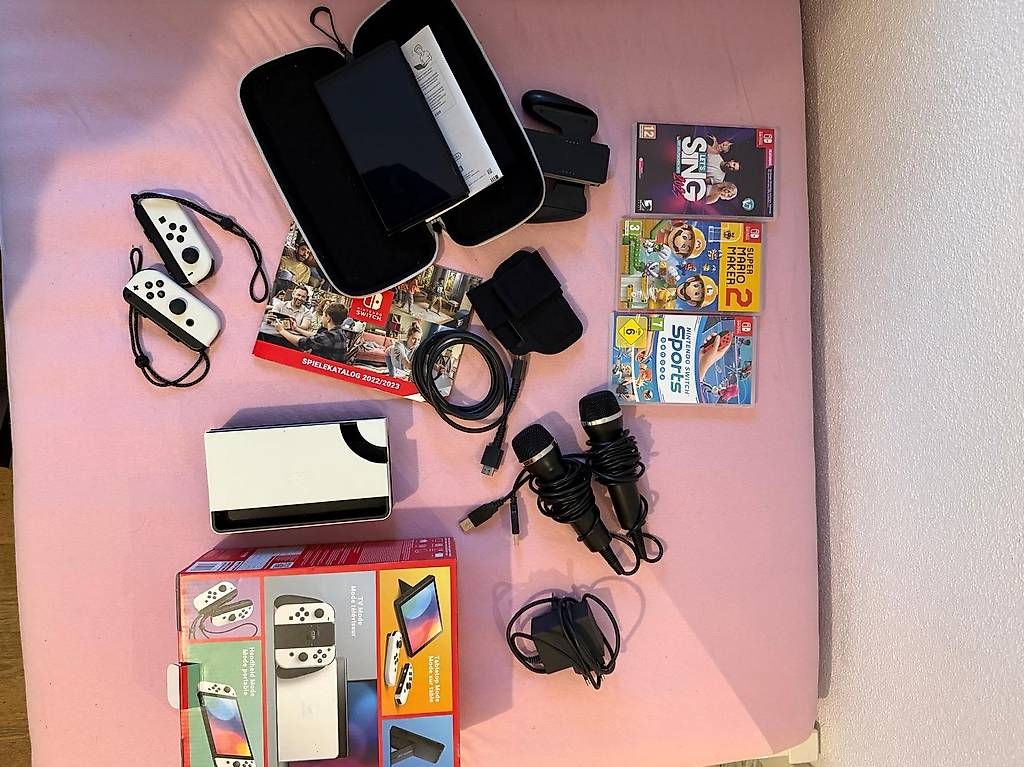 Consoles: Switch Oled 64Giga – D'occasion à Thun par Vespa-1964