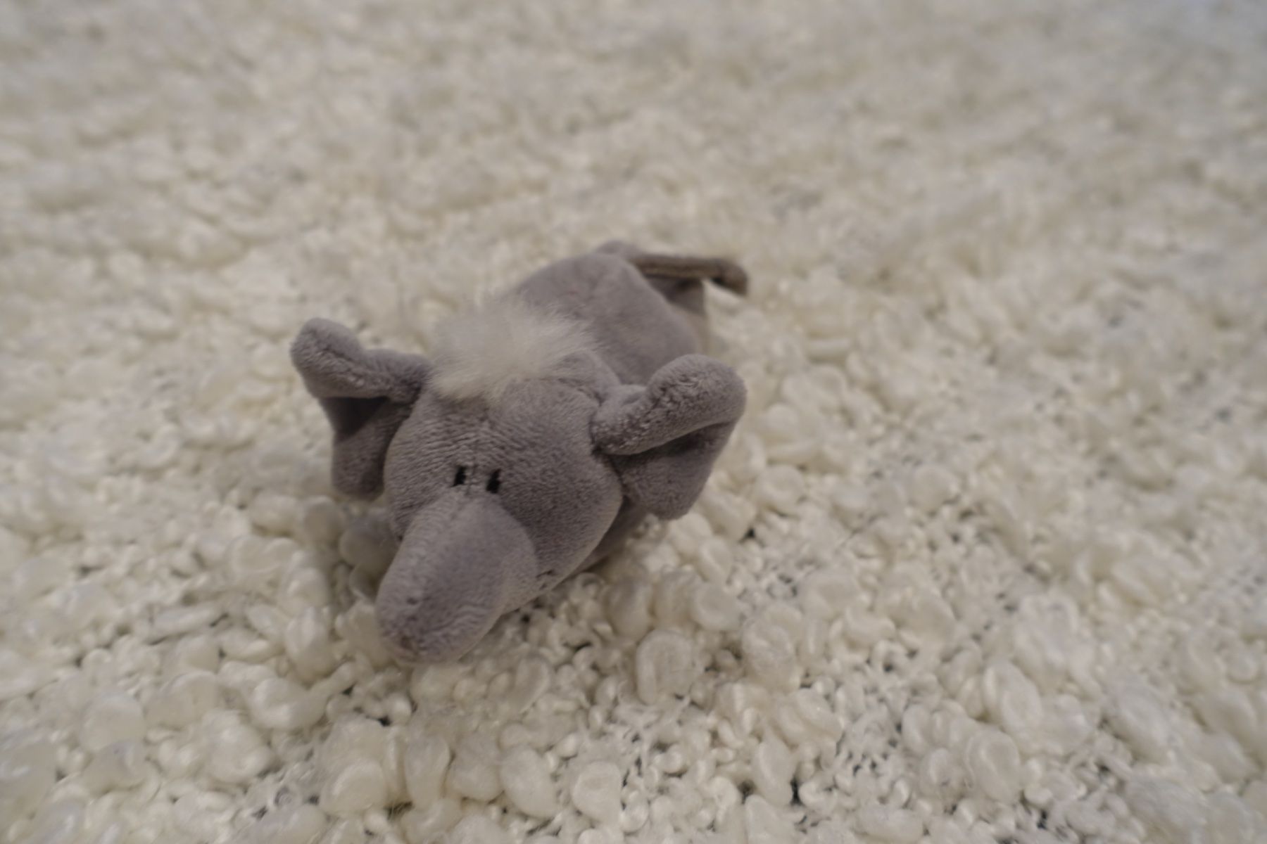 Giocattoli: Peluche bébé éléphant – Nuovo (secondo la descrizione) da Genève venduto da flocon06 1