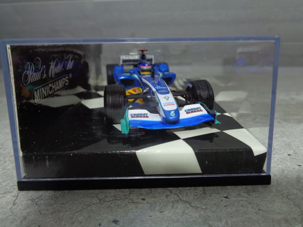 Minichamps 1:43 F1 Sauber Petronas C24 J. Villeneuve 2005 3