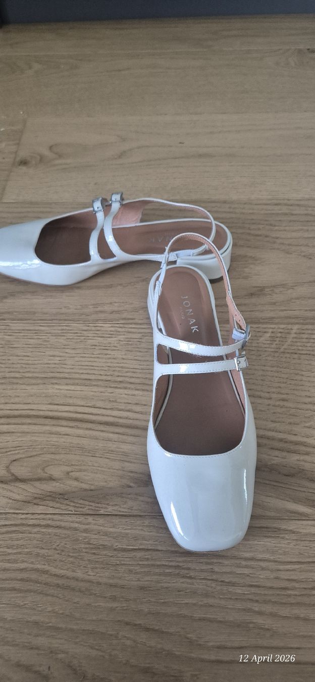Jonak Damenschuhe: Sandales singleback Jonak T 39 Blanc verni – Gebraucht aus Zürich von mor_9ptn
