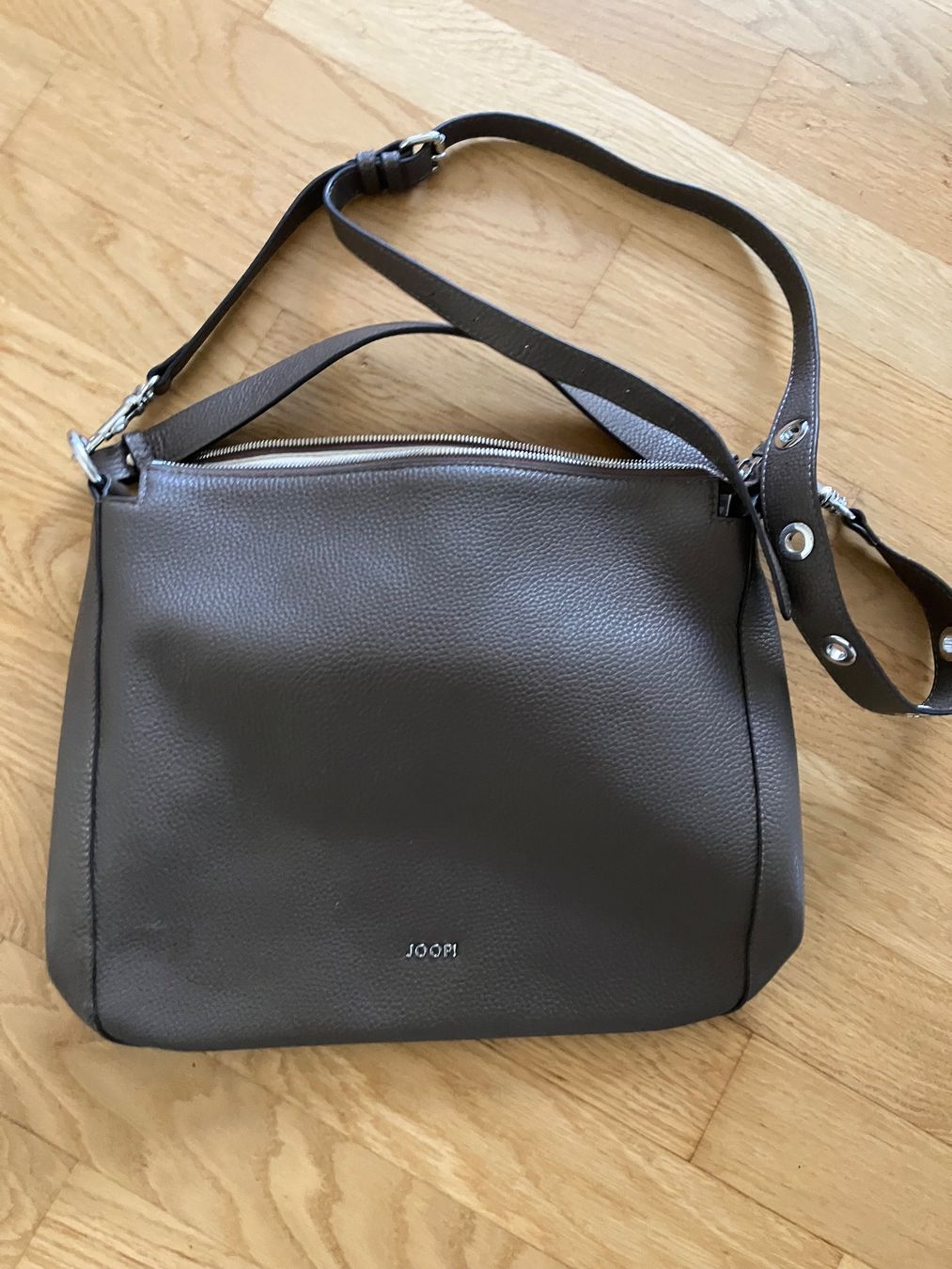 Joop Sacs femmes: Joop Tasche – D'occasion à Spreitenbach par schwarzerhase70