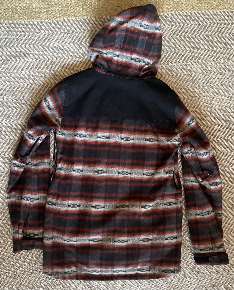 Burton Giacche: Burton Snowboardjacke – Usato da Scherz venduto da volcom21 1