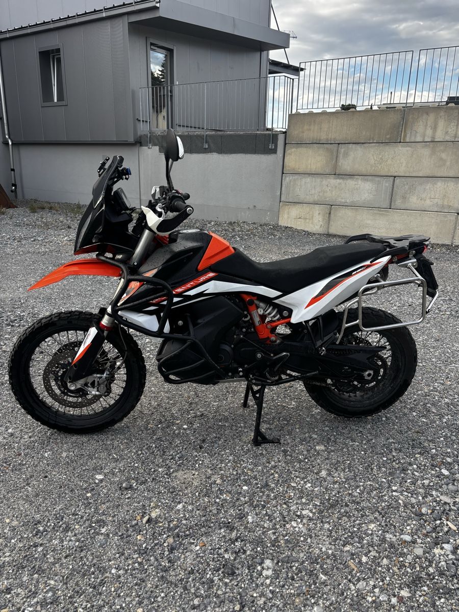 KTM Enduro: KTM Adventure 890 R – D'occasion à Niederhelfenschwil par ale_y8mv 1