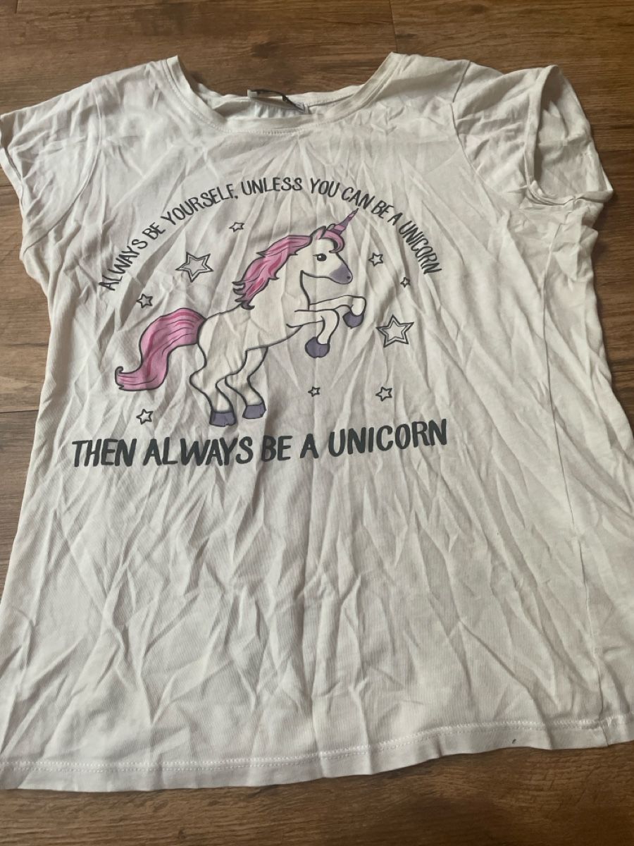 Blouses, T-shirts & Tops: T-Shirt – Neuf (Voir description) à Unterseen par Panini56