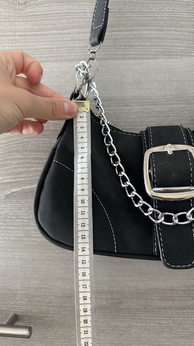 Shein Borse da donna: Schultertasche schwarz mit Kette  – Nuovo (secondo la descrizione) da uerikon venduto da SITRRY4 1