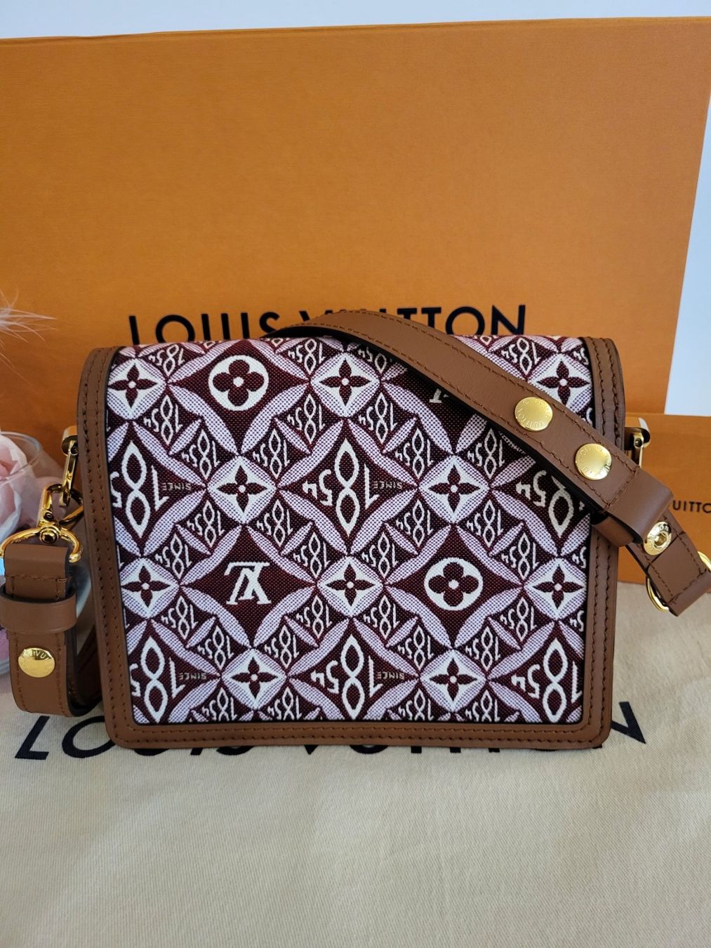 Louis Vuitton Borse da donna: Louis Vuitton M57172 SINCE 1854 DAUPHINE MINI – Nuovo (secondo la descrizione) da Gattikon venduto da lavric_d 1