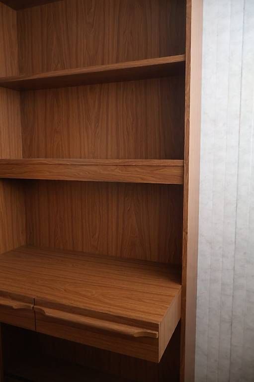 Scrivanie: Libreria con scrivania integrata – Usato da Rovio venduto da martasulmoni 1