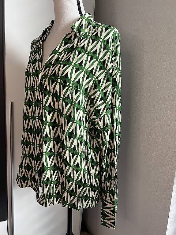 Blusen: ZARA Bluse - L/XL – Gebraucht aus Urdorf von Marybyii 2