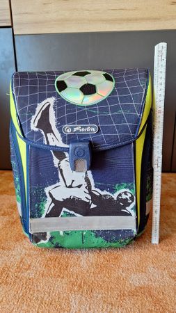 Schulranzen herlitz Motiv Fussball blau gebraucht