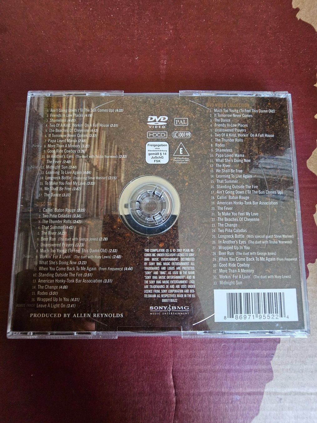 CD: 2 CD & 1 DVD - Garth Brooks – The Ultimate Hits – Usato da Biberist venduto da Foolio0 1