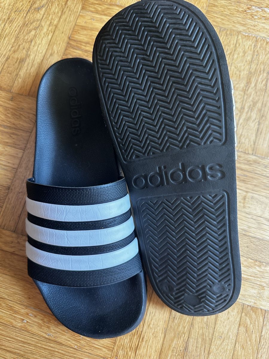 Adidas Scarpe da uomo: Adidas Adiletten Gr 43/44 – Usato da Zürich venduto da Muk777 3