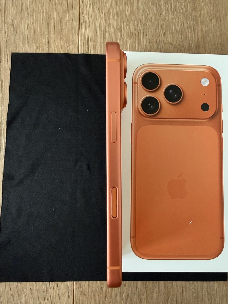 Apple Portables: iPhone 17 Pro – D'occasion à Rotkreuz par Nyny 4