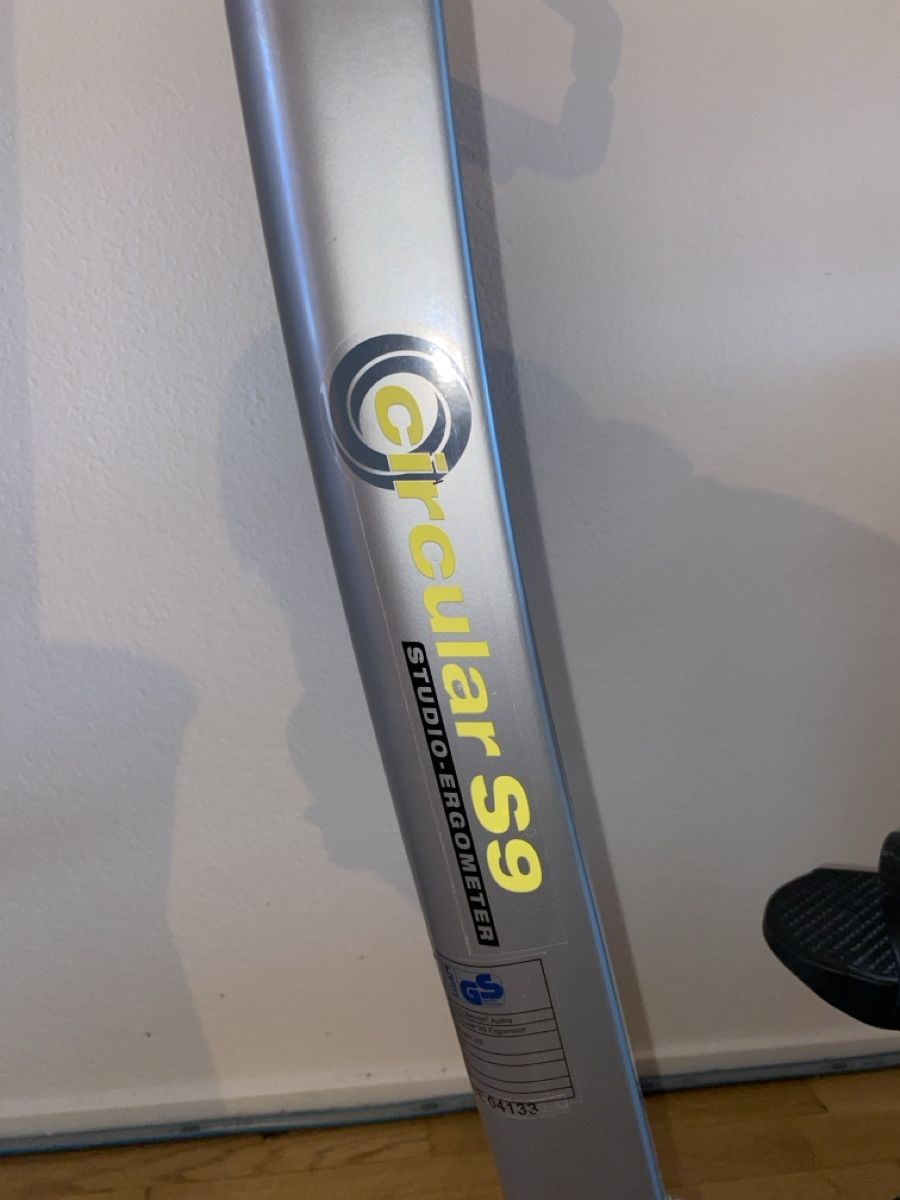 Hometrainer: Circular S9 Studio-Ergometer Heimtrainer Top Zustand – Gebraucht aus Mühleberg von  2