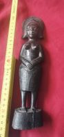 Holzfigur Frau handgeschnitzt ca 30 cm guter Zustand