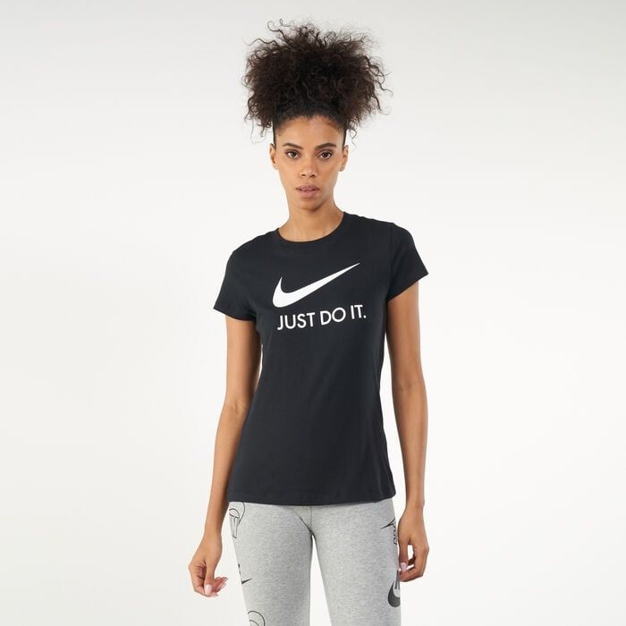 Nike T-shirts: Nike T Shirt – D'occasion à Pieterlen par Saemelili 5