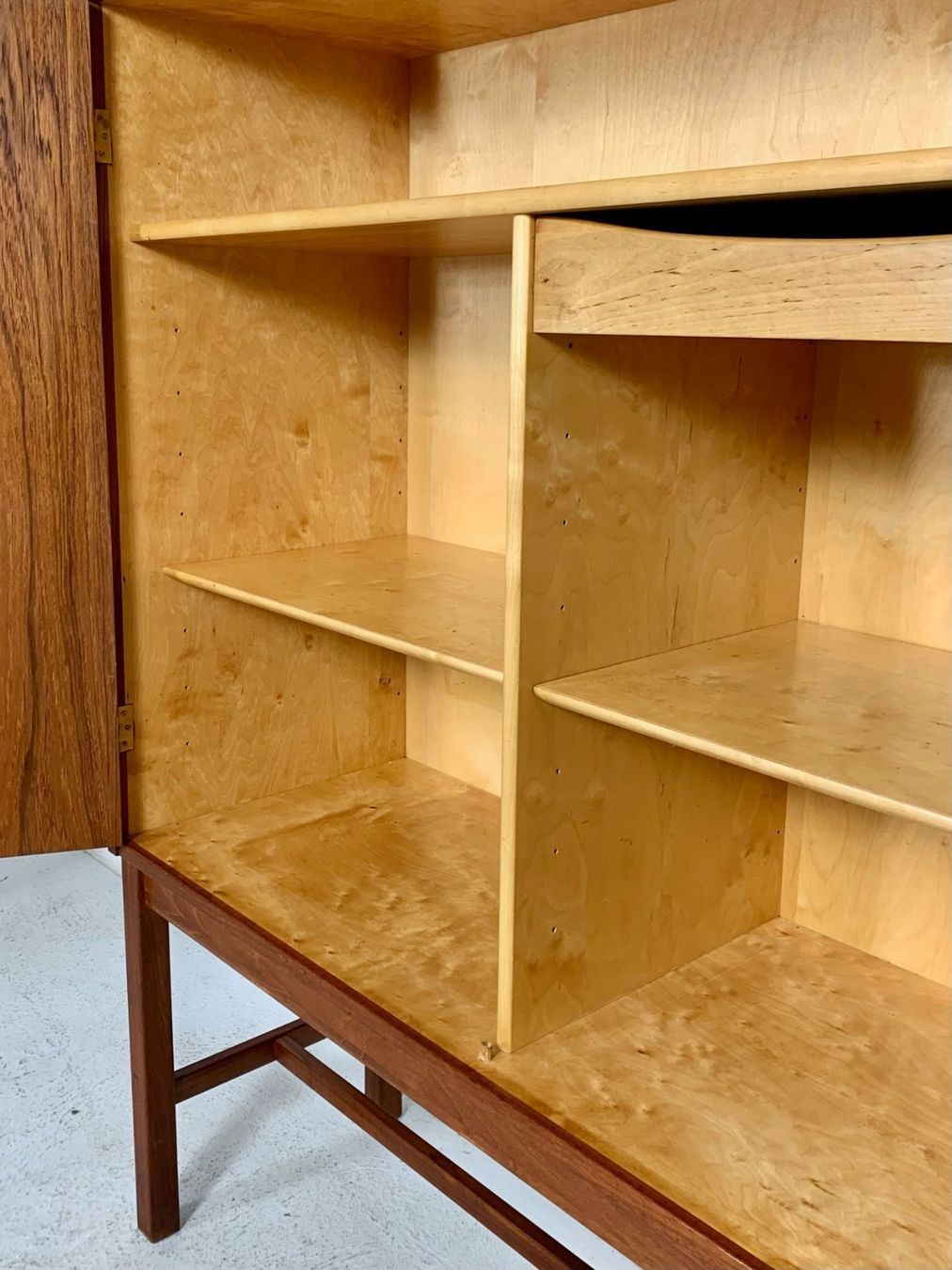 Armadi: MidCentury Teak Barschrank Nils Johnsson 60s – Usato da Basel venduto da MidMod20C 8