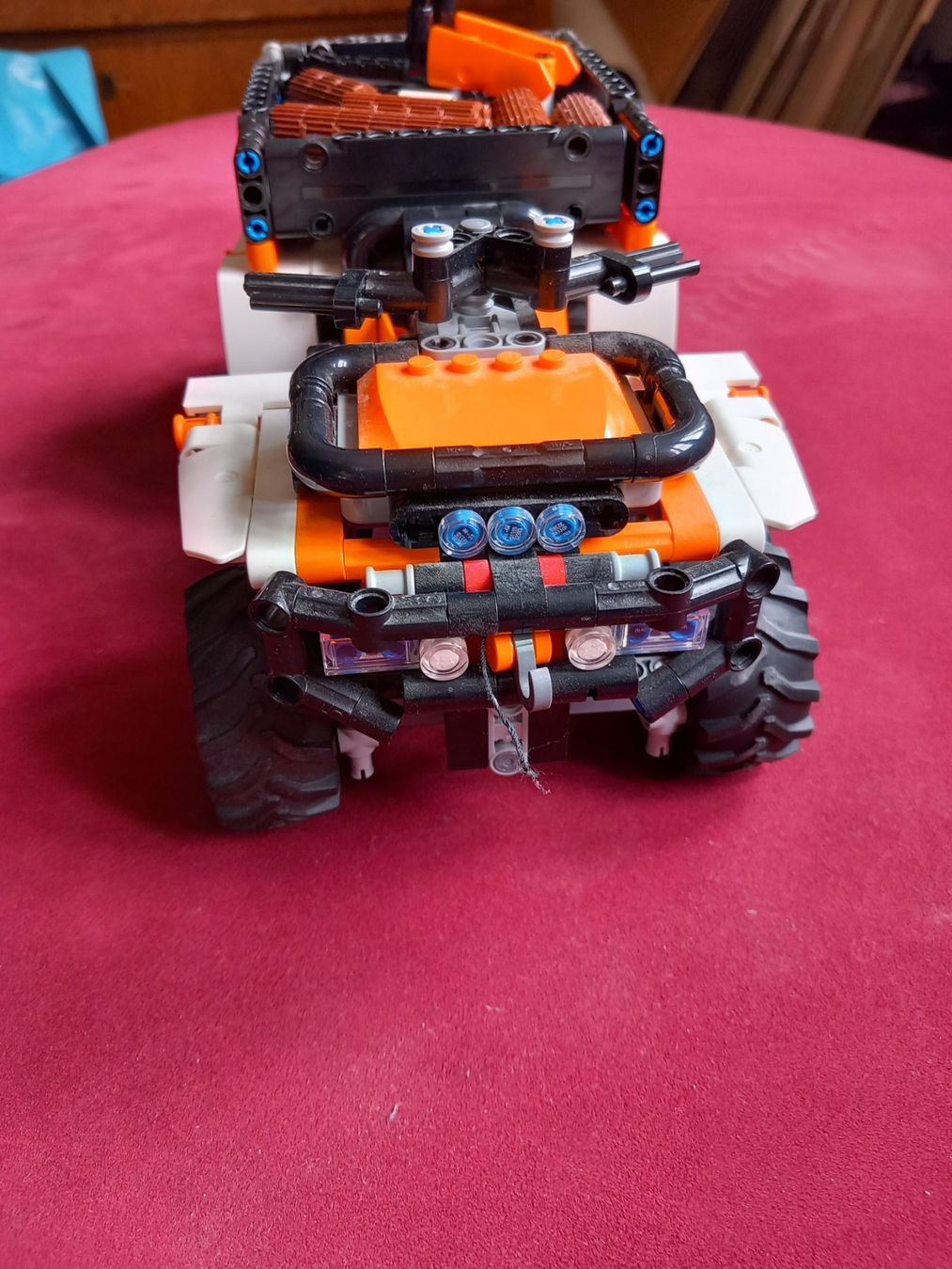 Lego Kit di costruzioni: Lego Technic Geländefahrzeug 42139 – Usato da Uitikon Waldegg venduto da pkuster