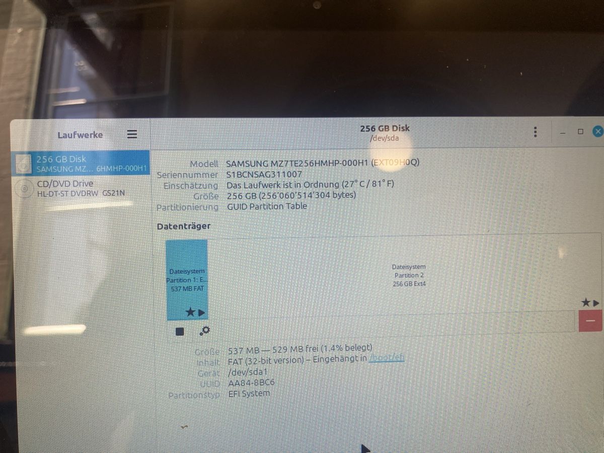Apple Portables: MacBook Pro 15 Zoll Core2Duo – D'occasion à Flawil par rcnkr 2