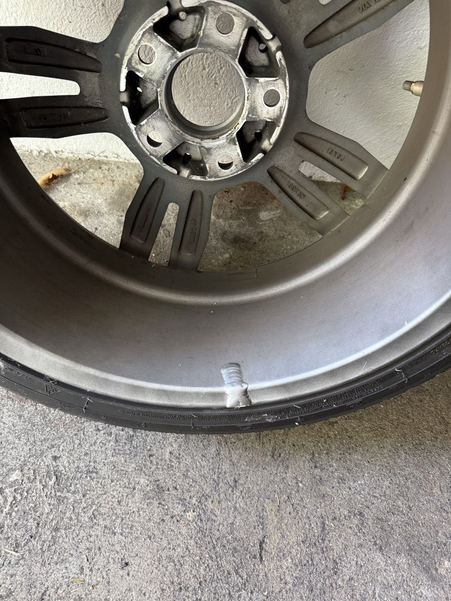 Pneumatici & Ruote complete: Winterräder (225/40R18) – Difettoso da Bern venduto da Tschiii 3