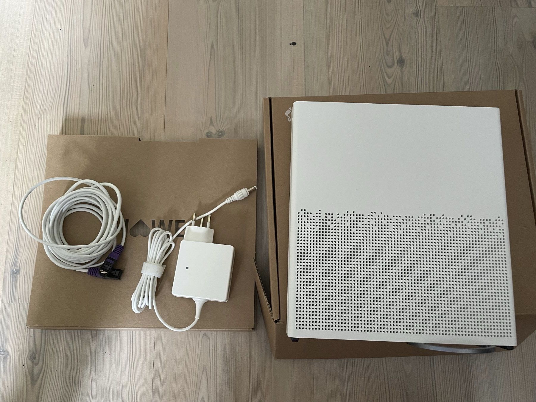 Swisscom Modems & Router: Internet box 3 wifi modem router – Neu (gemäss Beschreibung) aus Bergdietikon von bar_5xy2 3