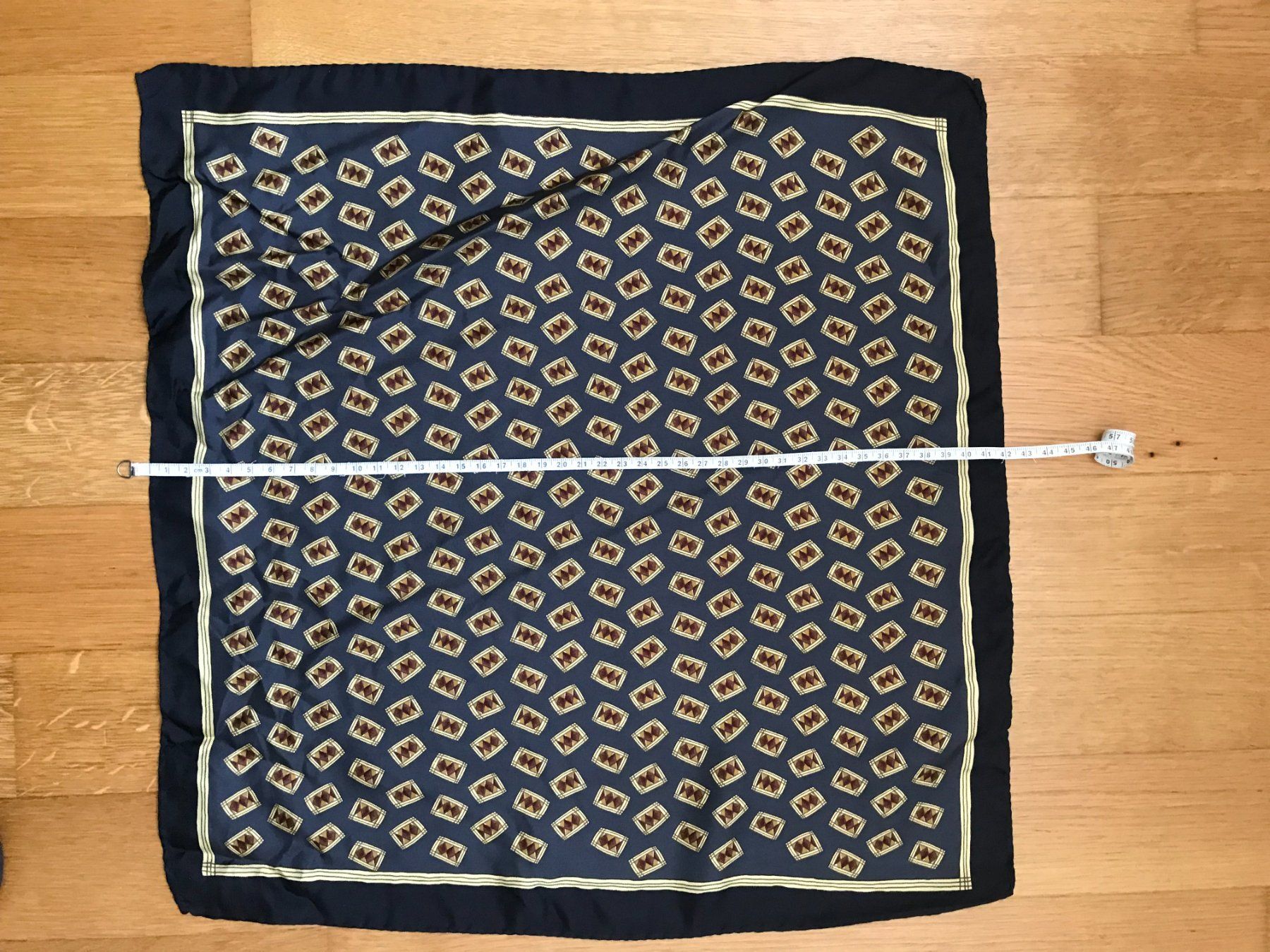 Autres vêtements & accessoires: Einstecktuch / Pochette mit Muster – D'occasion à Zug par WinCi 6