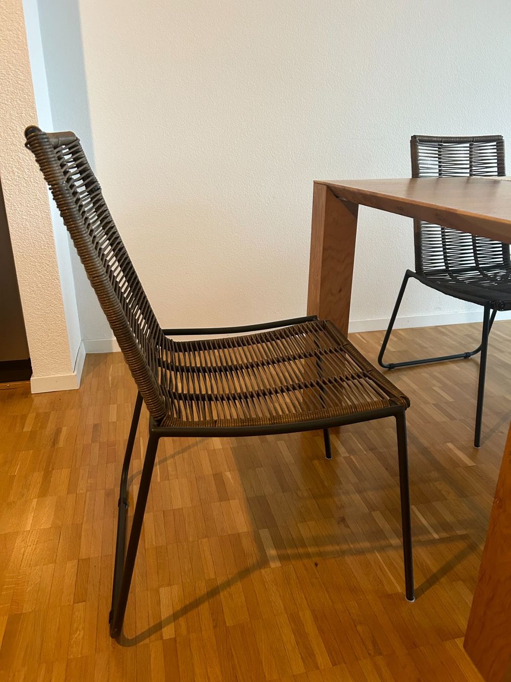 Stühle: 6 Stühle  + 15 CHF liefern. – Gebraucht aus Luzern von giv_tmj8 2