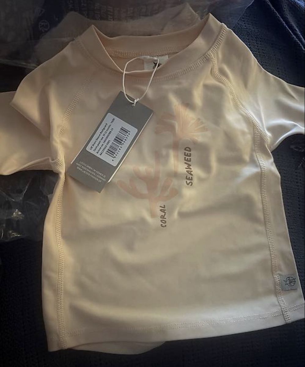 Lässig Costumi da bagno: Neues, eingepacktes UV Badeshirt – Nuovo e nell'imballaggio originale da Grafenried venduto da hollywoodprincess 1