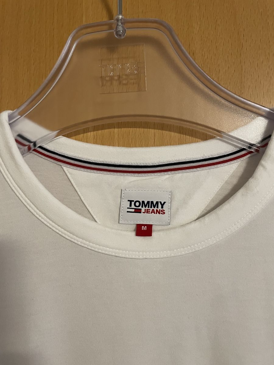 Tommy Hilfiger T-shirt: Tommy Jeans T-Shirt M – Nuovo (secondo la descrizione) da Mauren venduto da ste_t6yg 1