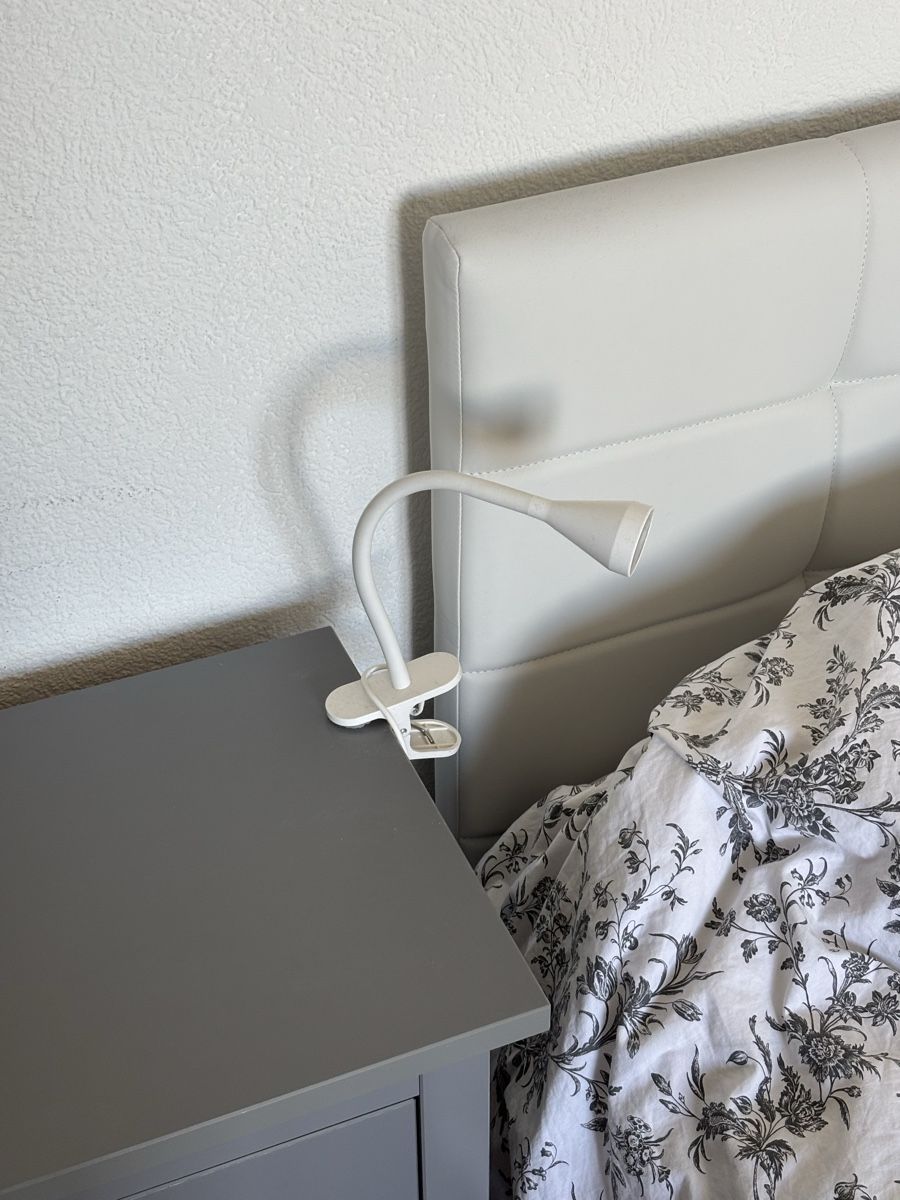 Lampade: Lampe clipsable blanche - état comme neuf – Nuovo (secondo la descrizione) da Lausanne venduto da Hightech78