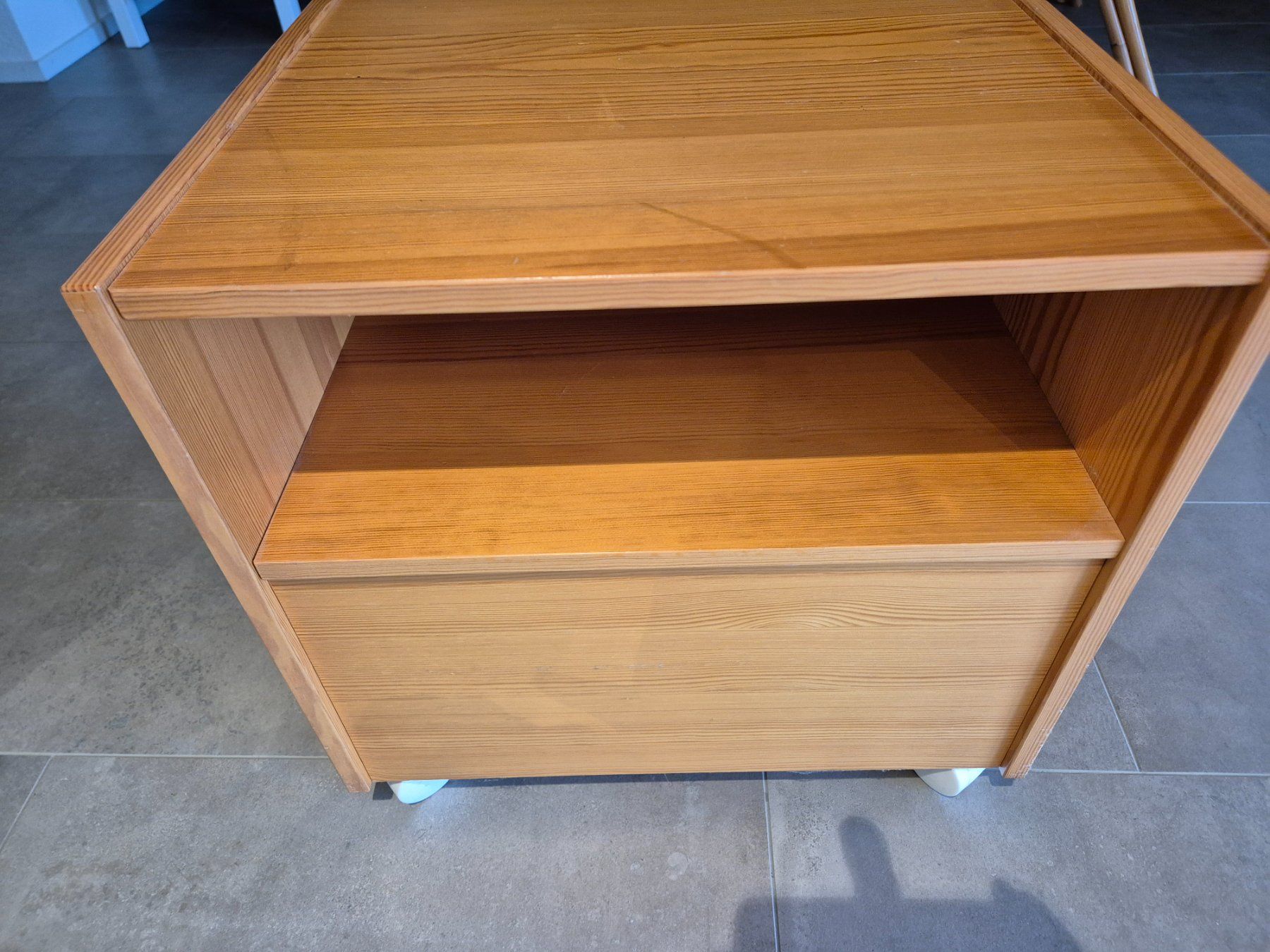 Banconi: Holz-Rollcontainer. Material Buche. – Usato da Sumiswald venduto da ret_d9y6 5