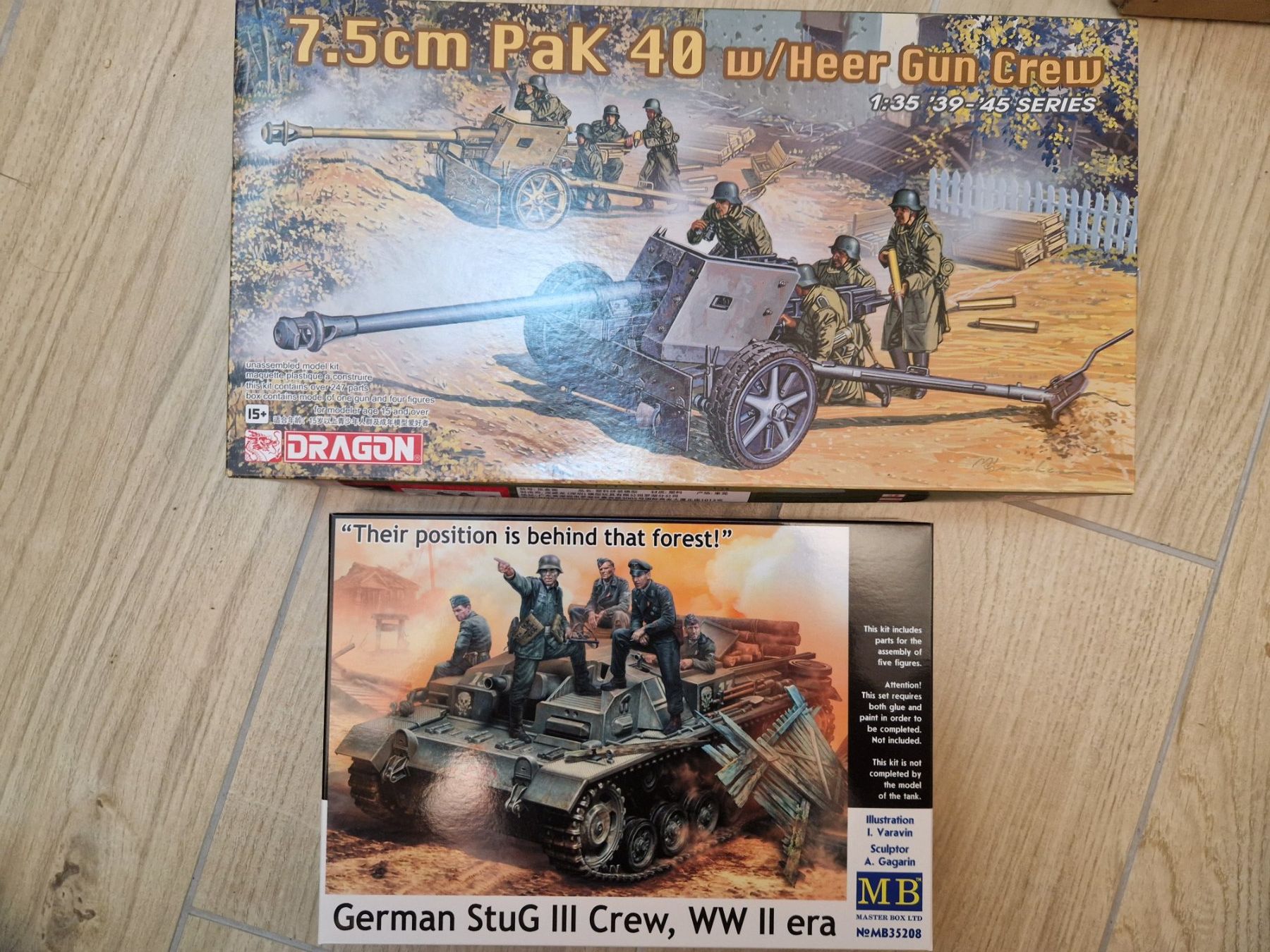 Kit di modellismo & Modellini statici: Dragon PAK-40 & Masterbox StuG crew – Nuovo e nell'imballaggio originale da Ponte Capriasca venduto da nikfolle