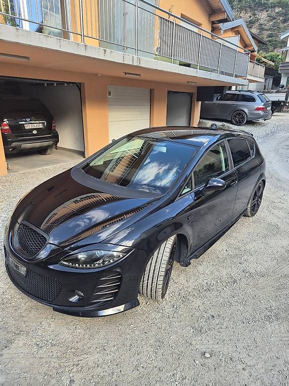 Autos: Seat leon 2.0 tfsi T-radical – D'occasion à Riddes par fab_78yf 1