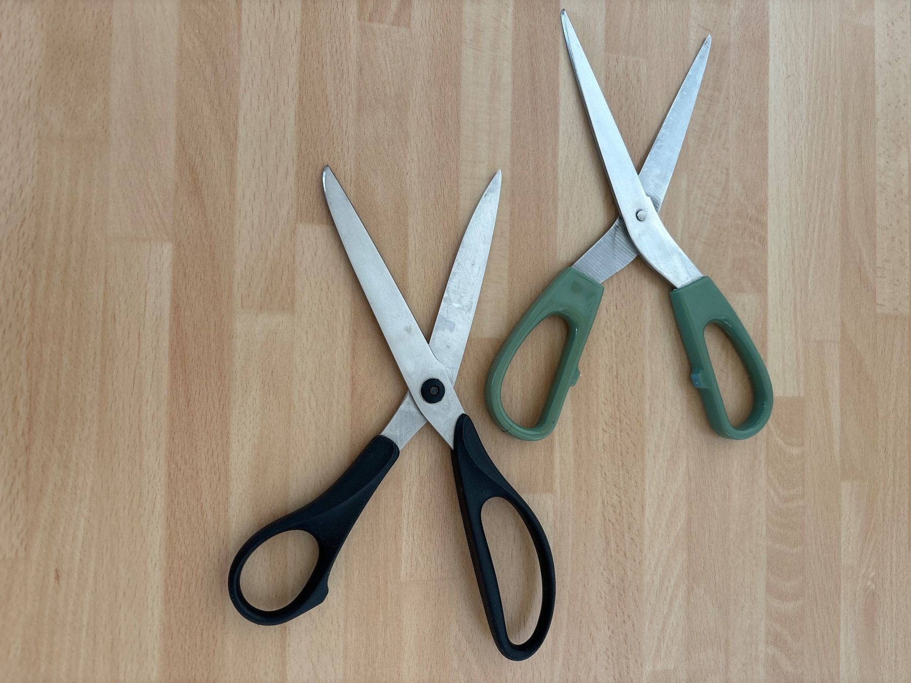 Ikea Tutti gli attrezzi: 2 Scheren , 20 cm lang – Usato da Wetzikon ZH venduto da CZ. 2