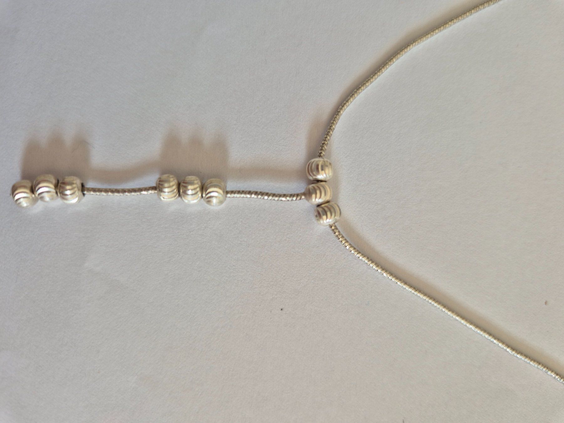 Catenine: Silberkette mit Kugeln, filigranes Design – Usato da Mollis venduto da Kekie 1