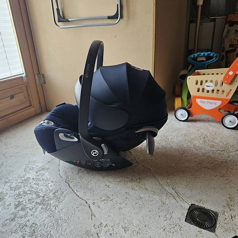Seggiolini per auto: Siège-auto Cybex cloud Z2  – Usato da Cornol venduto da mv89 2