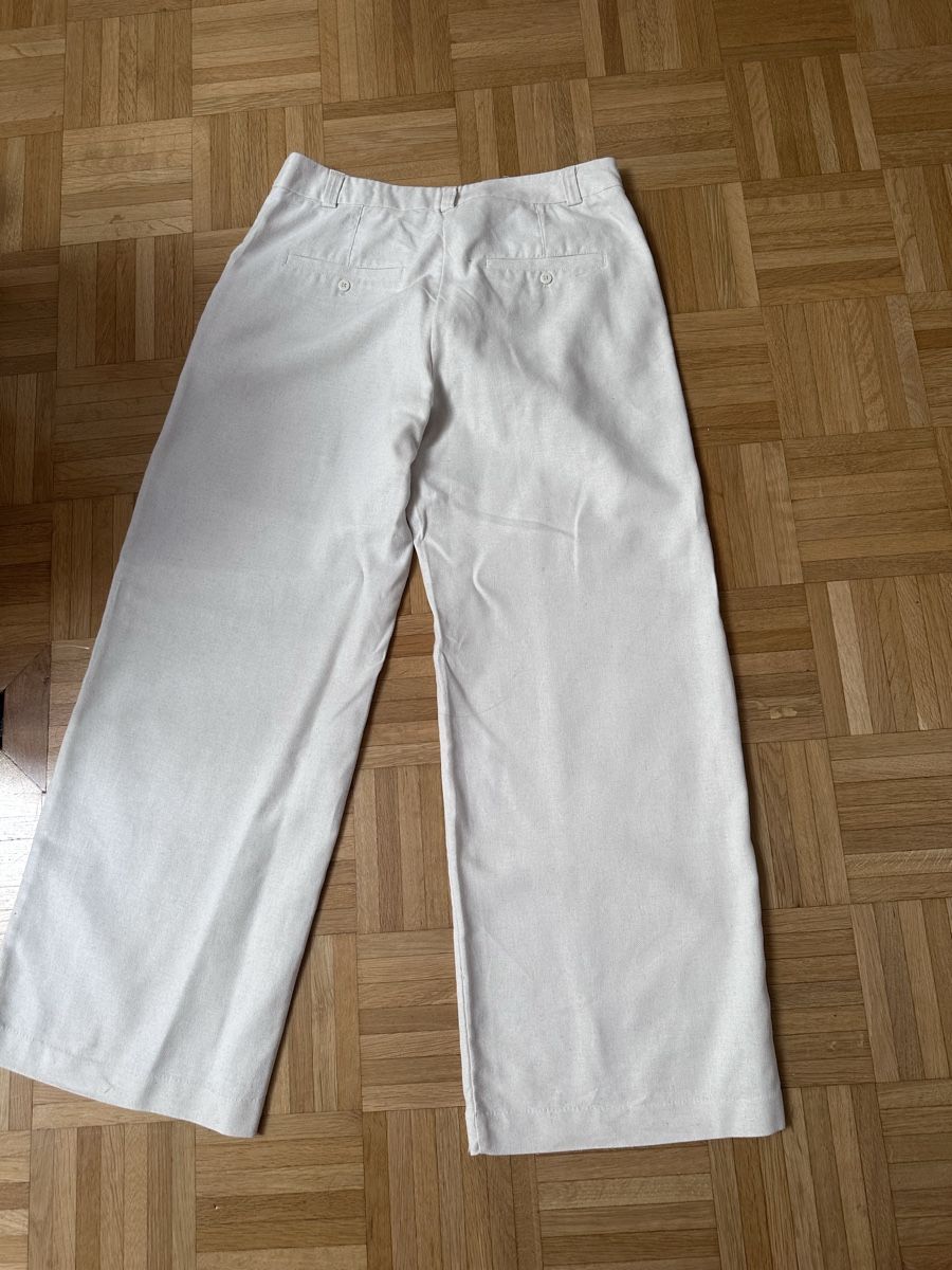 Completi & Tailleur: Anzug mit Weste weiss Nr.42 – Usato da Mels venduto da ricoshop 3