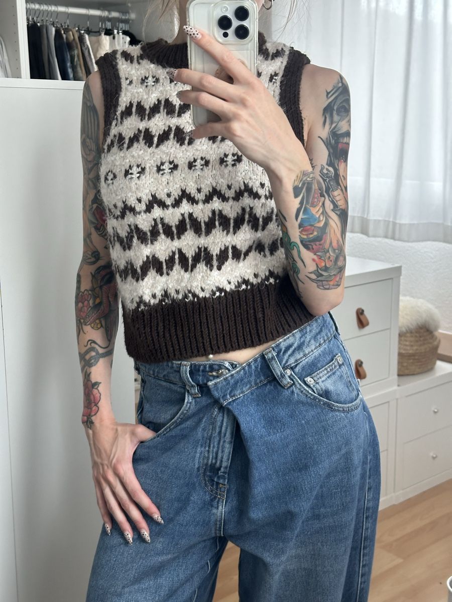 Zara Maglioni & Felpe: Strickweste ZARA Damen Grösse 164 mit Muster – Usato da Frauenfeld venduto da vanyllua 1