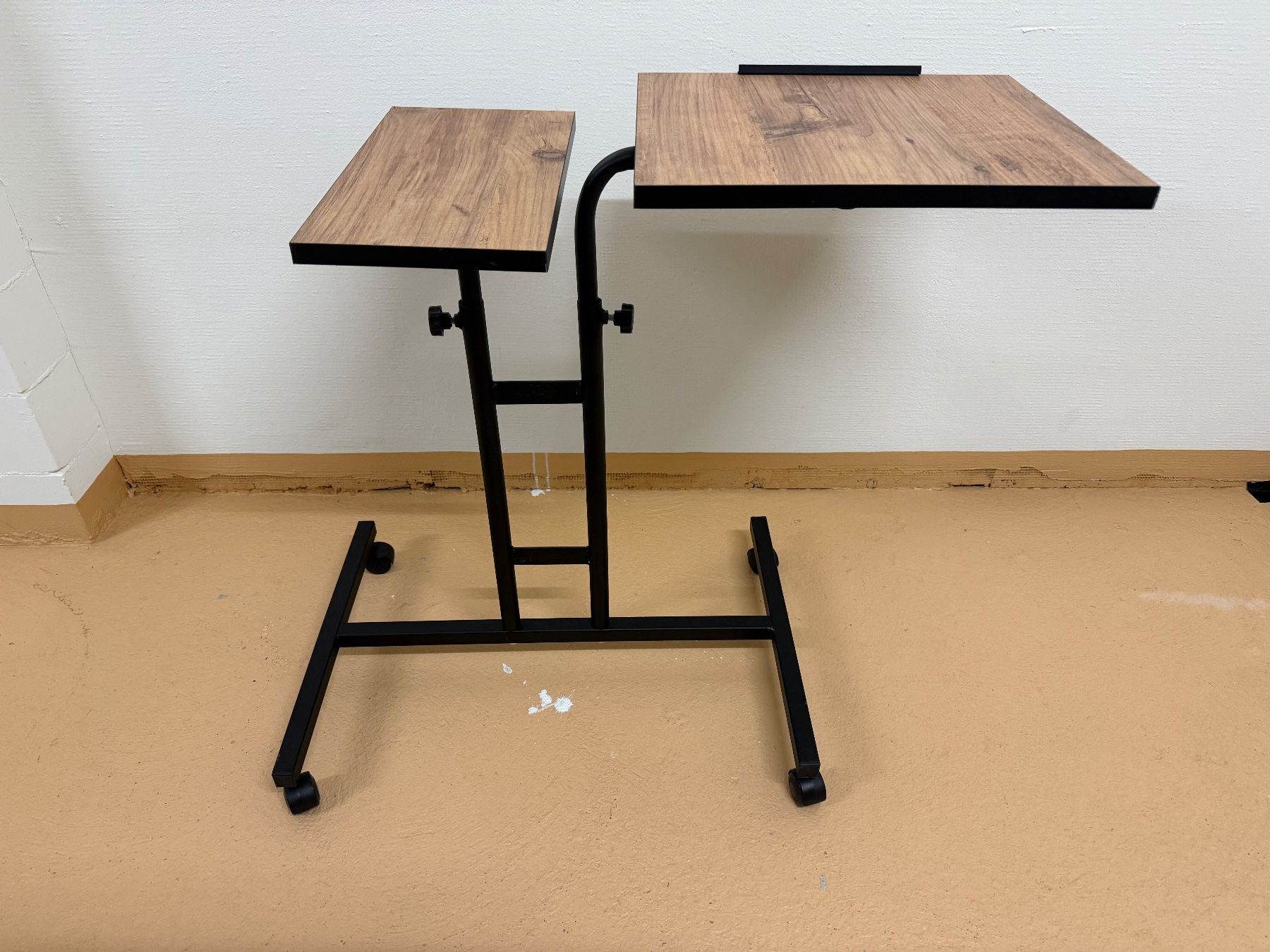 Tables: Computertisch – D'occasion à Schänis par Sandro.86 1