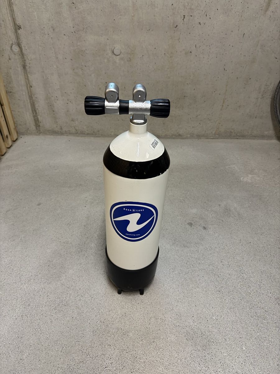 Tauchflaschen: Aqualung Tauchflasche 10l, Stahl – Gebraucht aus Schmerikon von Scuba95