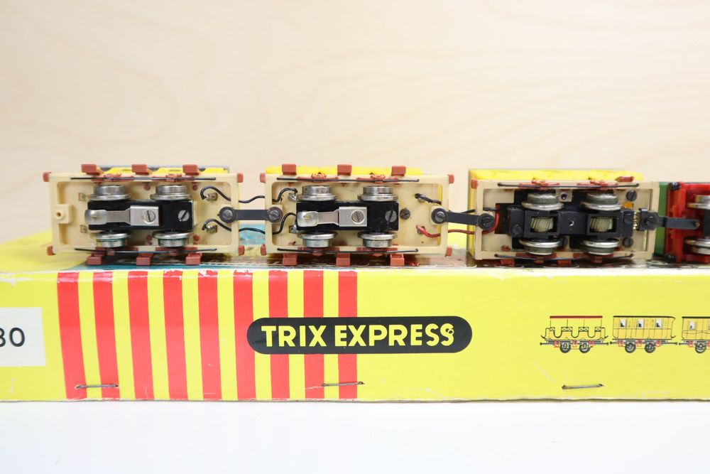 TRIX-EXPRESS : DDB DAMPFLOK 24058 BR 24 OVP (D'occasion) à Courtedoux