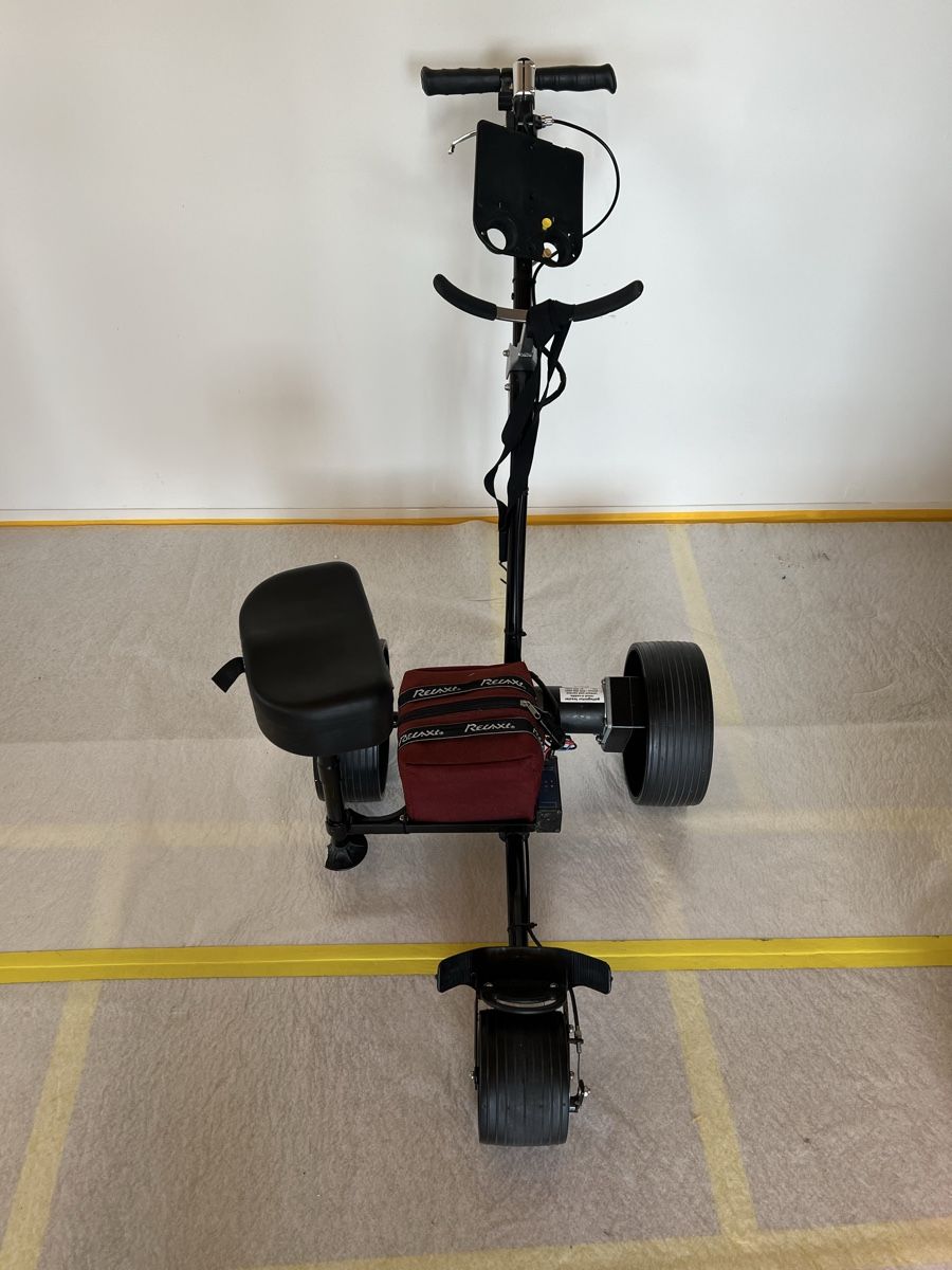 Trolleys: Elekro Golftrolley Relaxt – Gebraucht aus Uznach von j.g.gashi 2