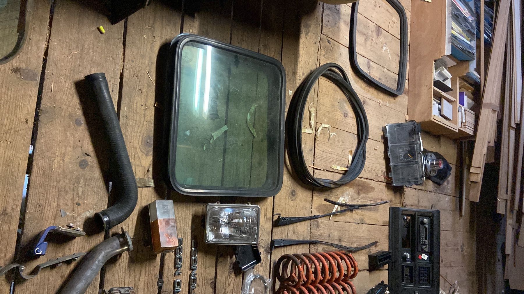 Ford Accessori per altri veicoli: Ford econoline 1986 v8 van Teile – Usato da Krummenau venduto da Deezley 1