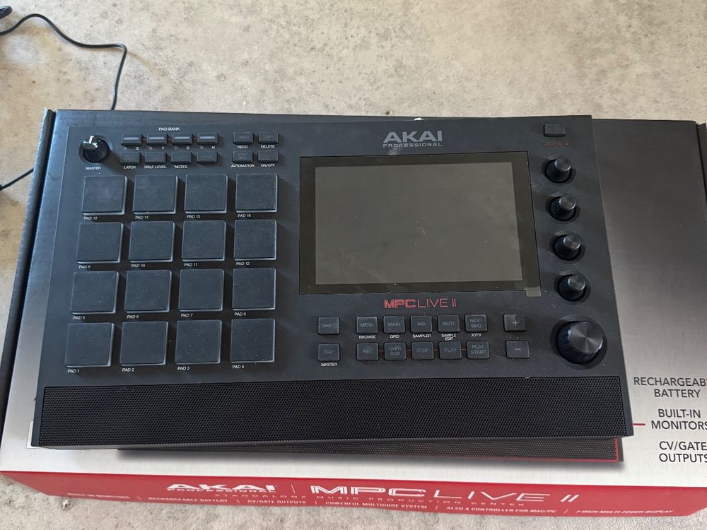 Akai MPC Live 2 neu (Neu und originalverpackt) in Zürich für CHF 650 ...
