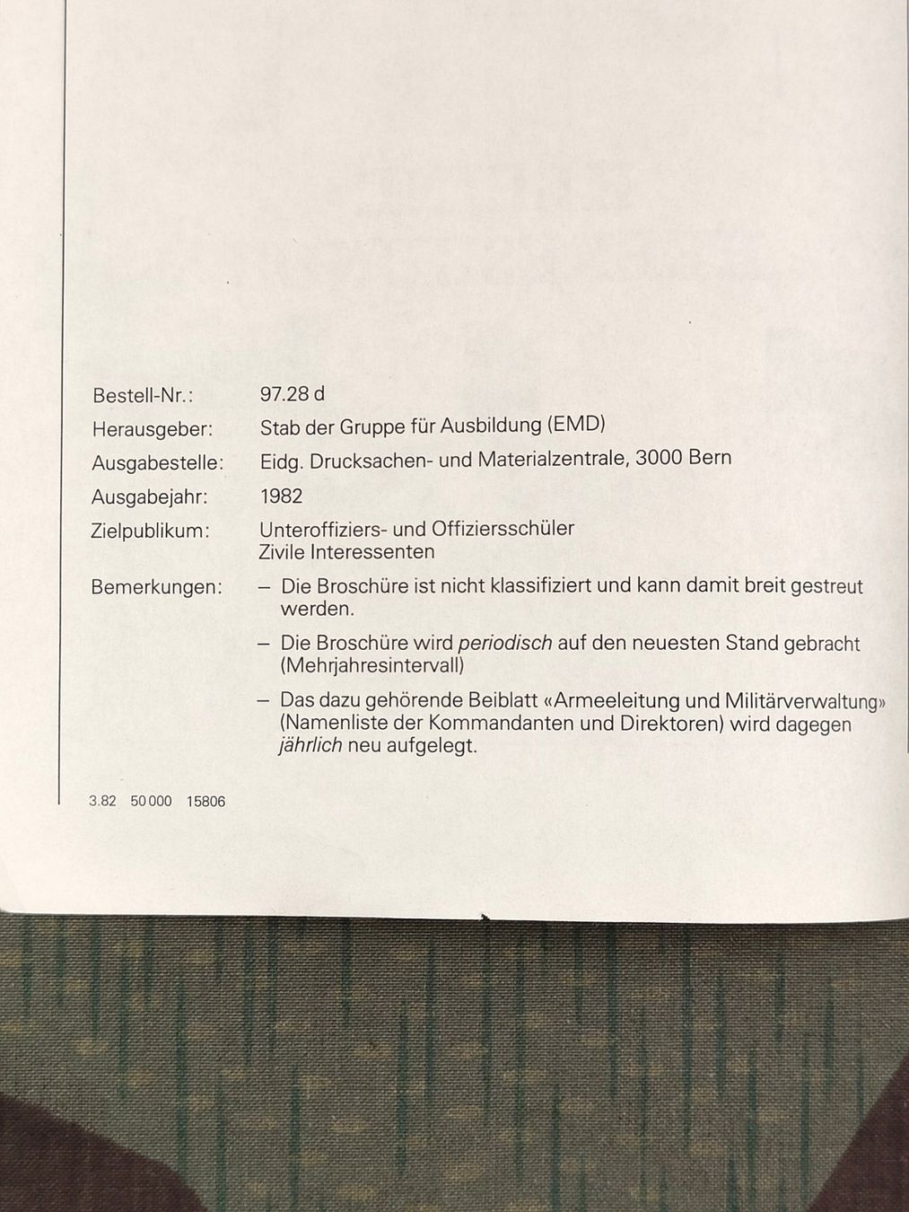 Schweizer Armee Uniformi:  KLEINE HEERESKUNDE, 1982 – Usato da Bauma venduto da SwissMilitaria 2
